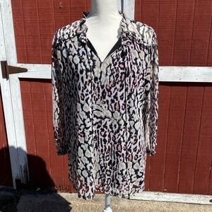 4/$20 cheetah print Cato blouse